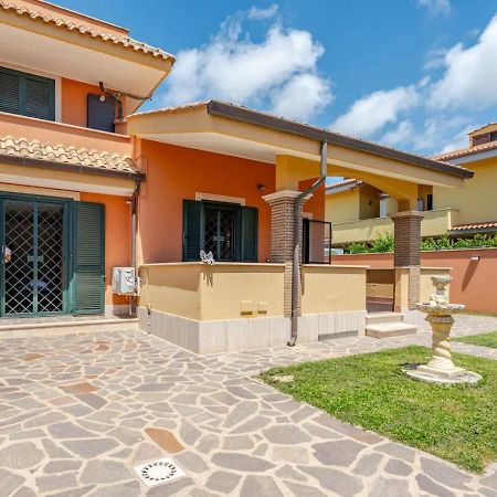 Garden Villa - Free Parking, Wi-Fi E Netflix ฟิวมิชีโน ภายนอก รูปภาพ
