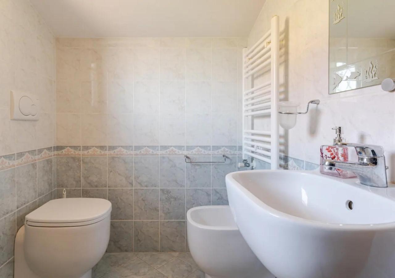 Garden Villa - Free Parking, Wi-Fi E Netflix ฟิวมิชีโน ภายนอก รูปภาพ